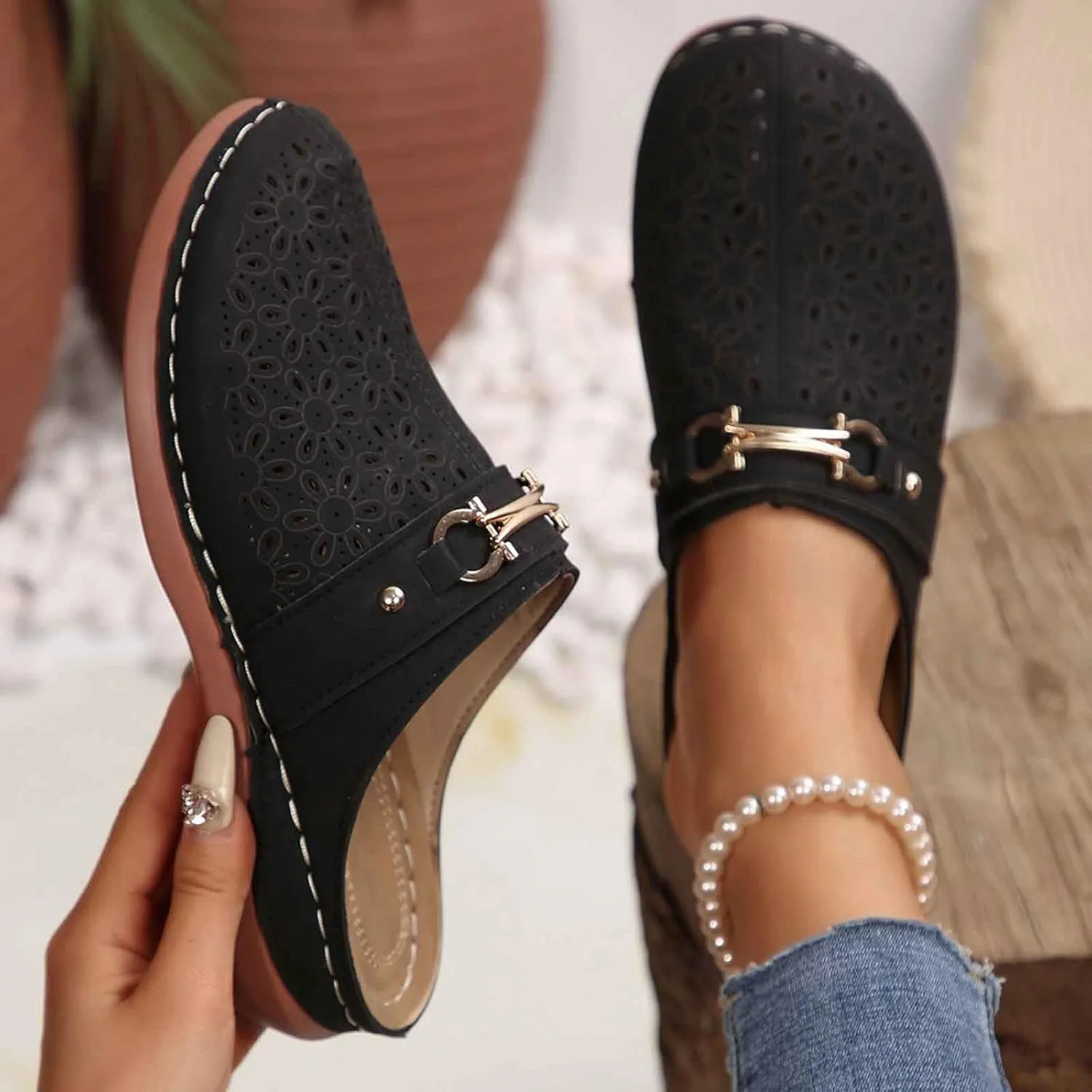 Beach Shoes Women's Slippers Seaside Vacation Flat One Slipper Sandals Sandals with Flowers Women