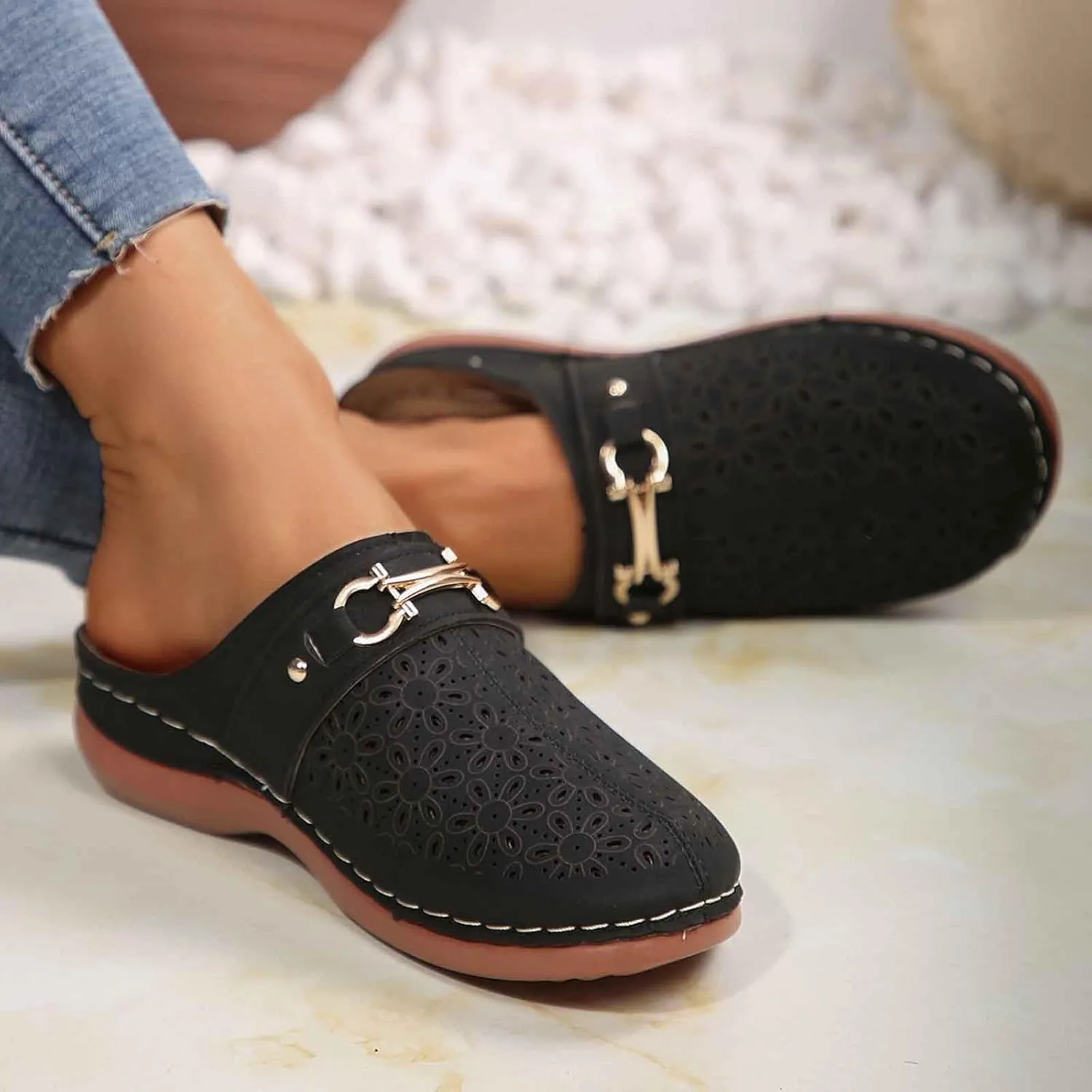 Beach Shoes Women's Slippers Seaside Vacation Flat One Slipper Sandals Sandals with Flowers Women