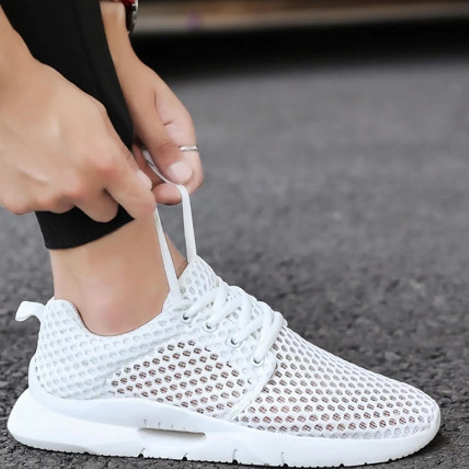 Casual Walking Shoes Men's Breathable and Comfortable Soft Sole Comfortable Sneakers