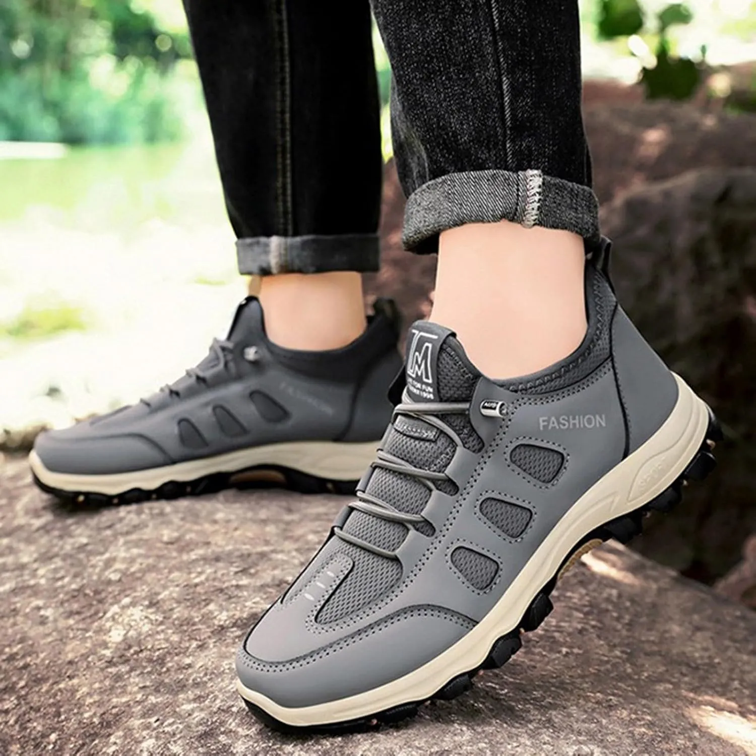 Fashion Sneakers Shoes Men's Sports Shoes New Mesh Breathable Border Men's Lightweight and Comfortable Running