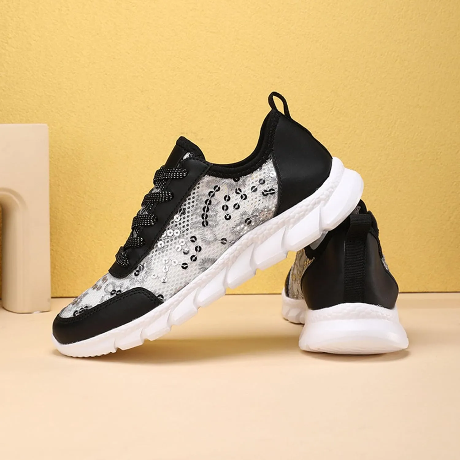 Flying Weaving Sneakers Women New Korean Fashion Round Head Lace Up Casual Shoes Thick Bottom Running Shoes Womens Shoes Water