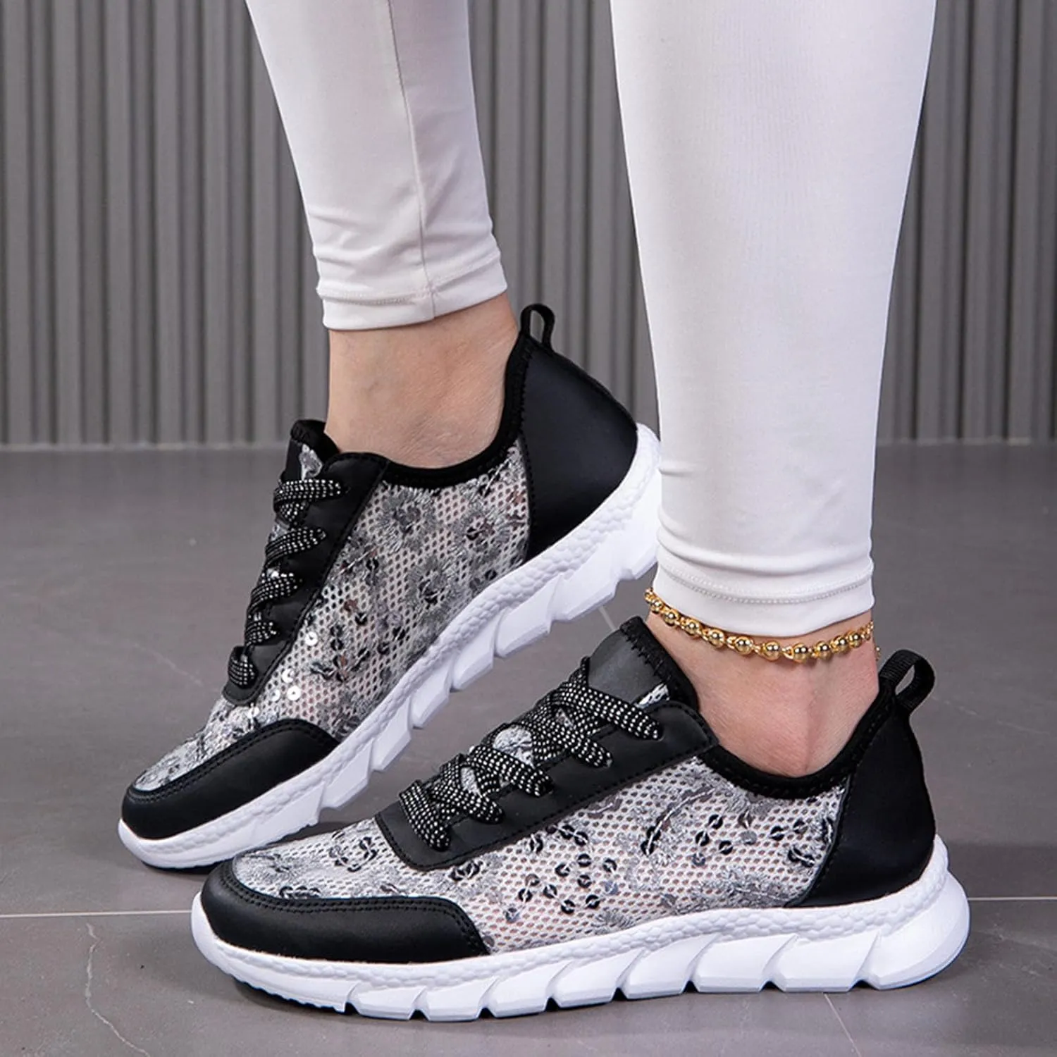 Flying Weaving Sneakers Women New Korean Fashion Round Head Lace Up Casual Shoes Thick Bottom Running Shoes Womens Shoes Water