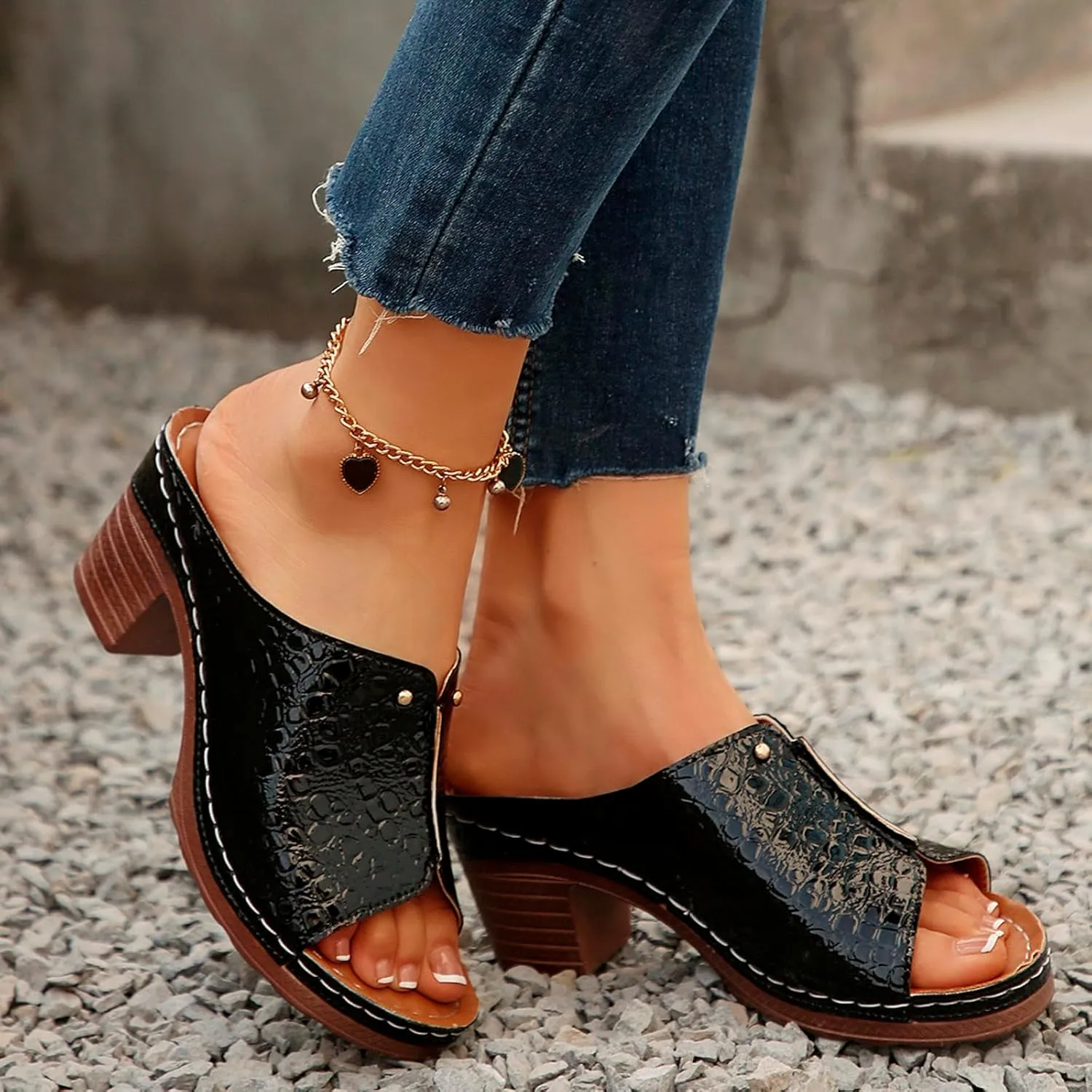 Ladies Summer Casual Bright Leather Solid Color Large Size High Heel Thick Bottom Beach Jelly Sandals for Women Heel