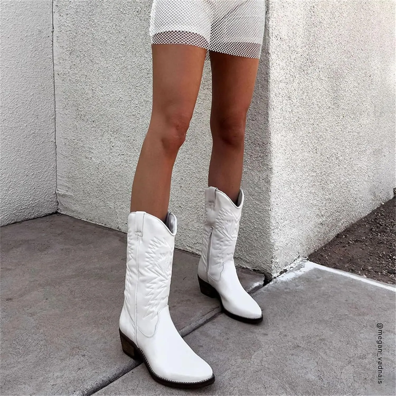 Lausiuoe Boots For Women Knee High Low Heel Western Cowboy Cowgirl Boots Embroidered Wide Calf Chunky Fashion Booties