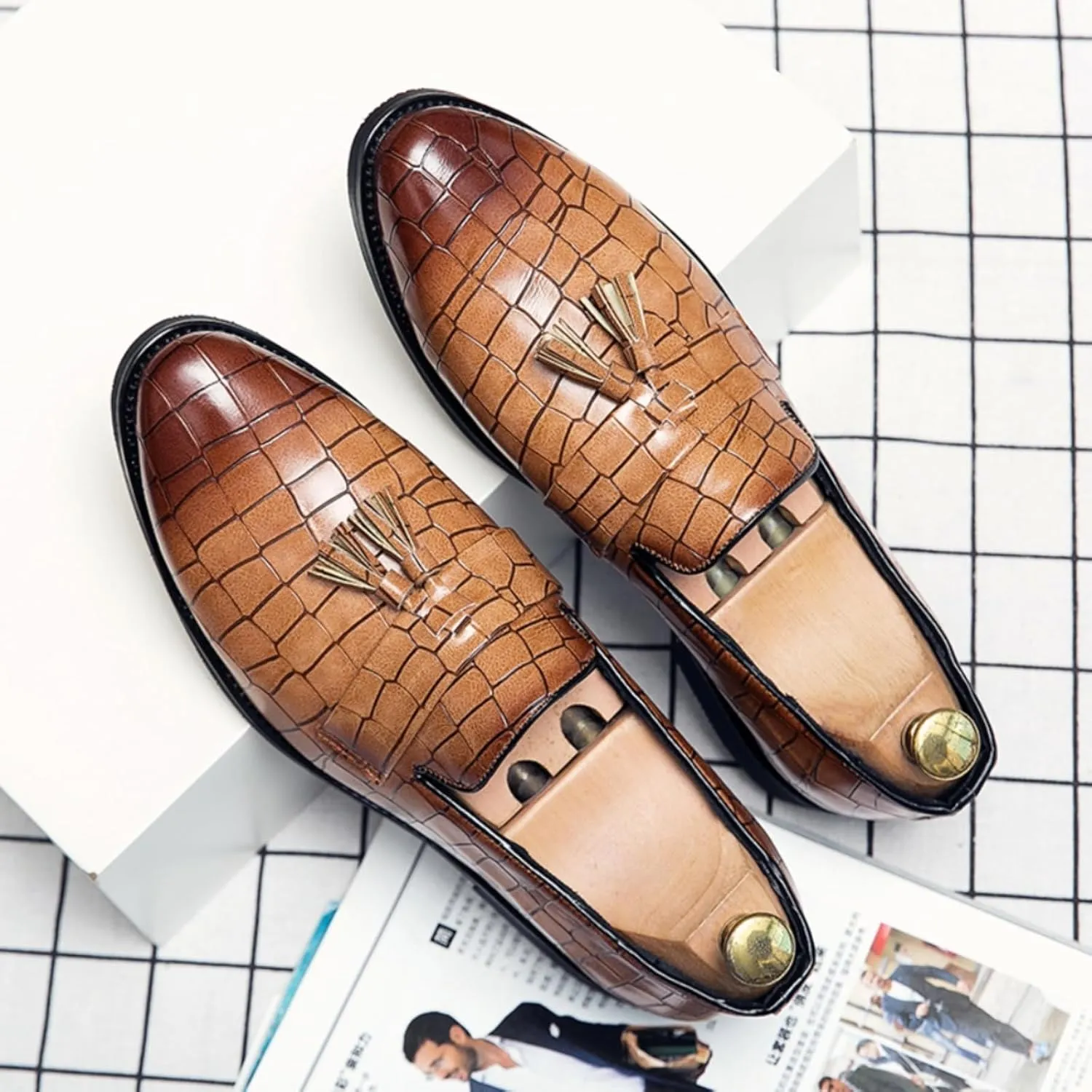 Mens Gradient Color Stone Grain Slip-On Dress Loafers with Tassels Classic Leather Luxury Penny Shoes for Weeding Official Party