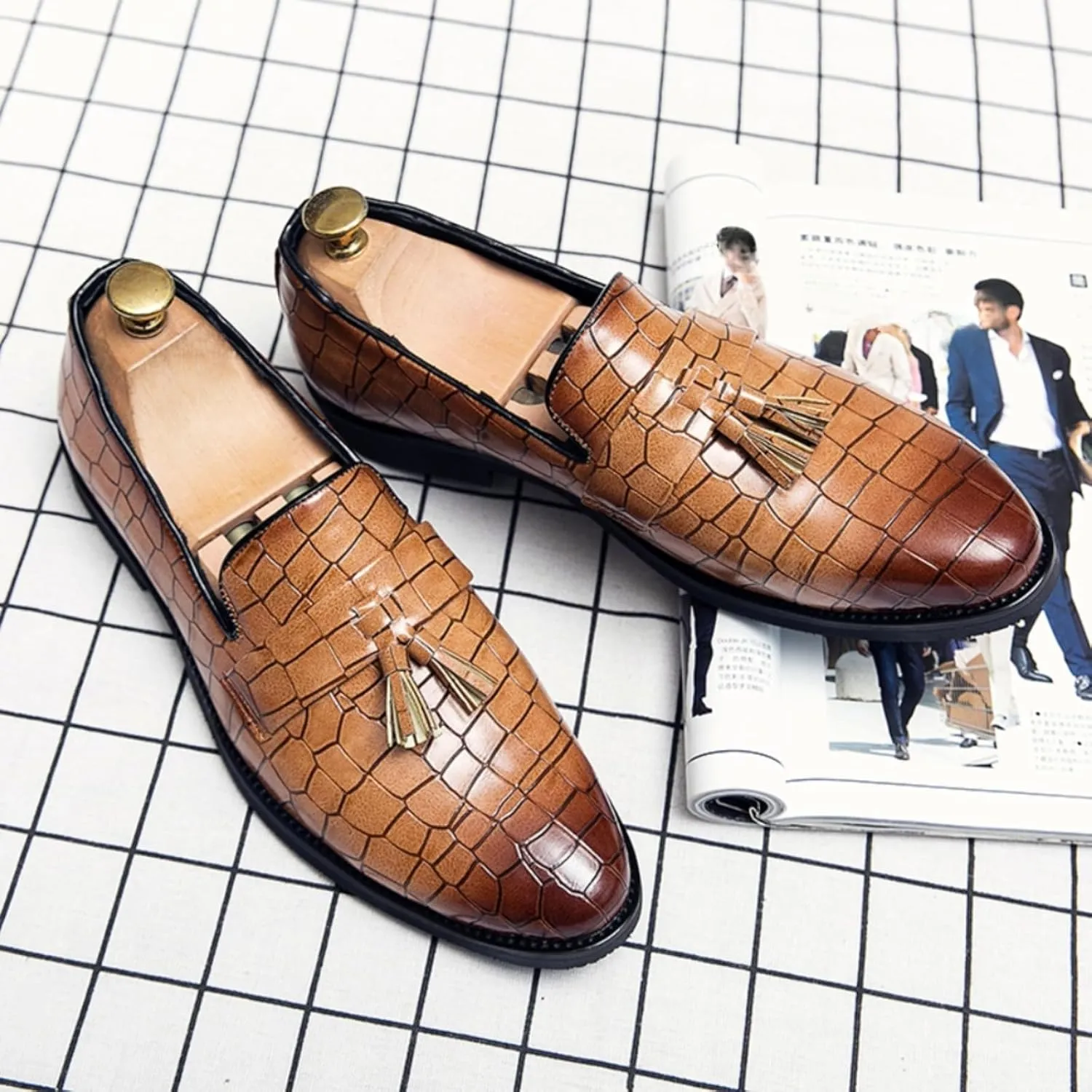 Mens Gradient Color Stone Grain Slip-On Dress Loafers with Tassels Classic Leather Luxury Penny Shoes for Weeding Official Party