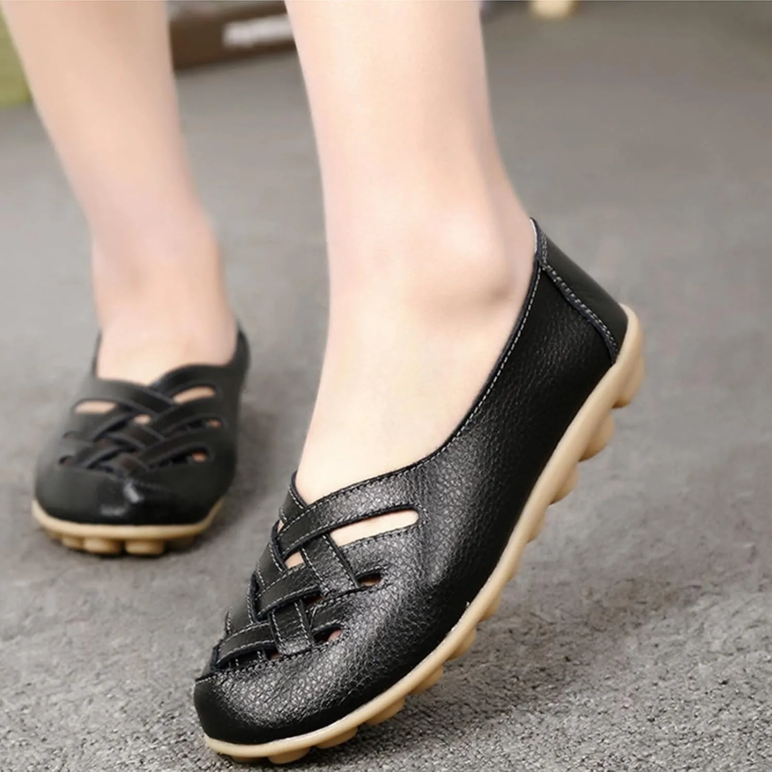 Sandals for Women 2025 Breathable Leather Loafers Hollow Soft-Soled Wedges Comfortable Cowhide Leather Shoes