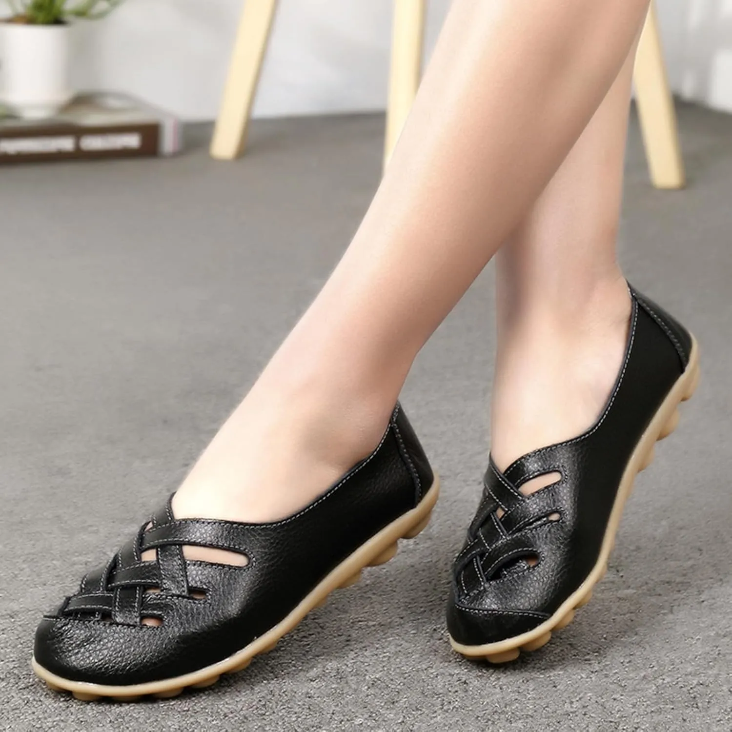 Sandals for Women 2025 Breathable Leather Loafers Hollow Soft-Soled Wedges Comfortable Cowhide Leather Shoes