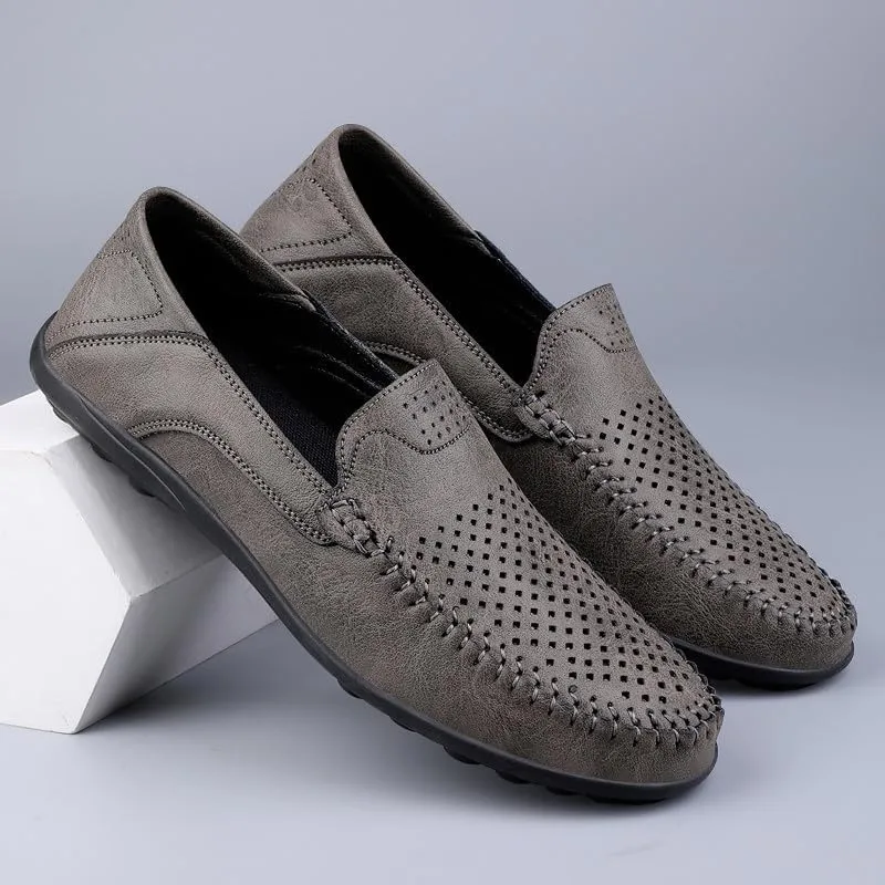 Santimon Men's Breathable Flat Loafers Slip on Moccasin Shoes Driving Office Casual Business Mules for Men