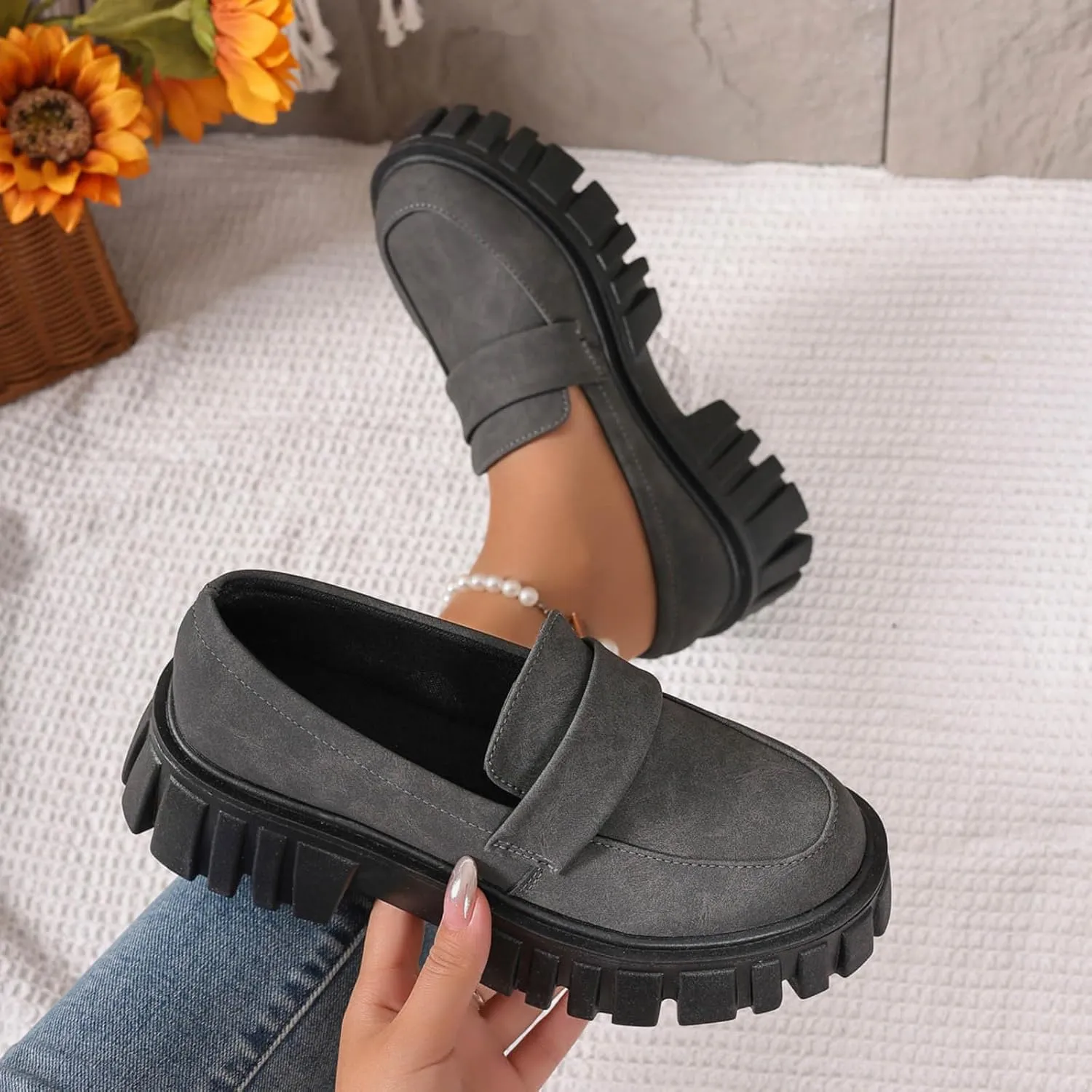 Slip-On Loafers for Women Leather Work Shoe Chunky Business Shoe Comfortable Dress Shoes Casual Platform Shoes