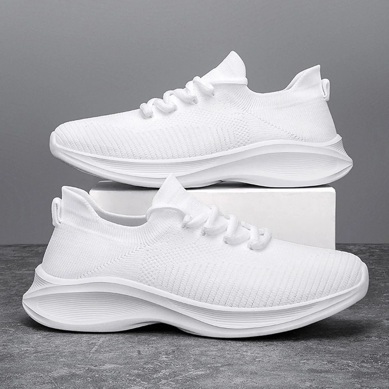 Tennis Walking Shoes Men Sports Shoes Fashionable Simple and Solid Color The New Pattern Summer Mesh Breathable