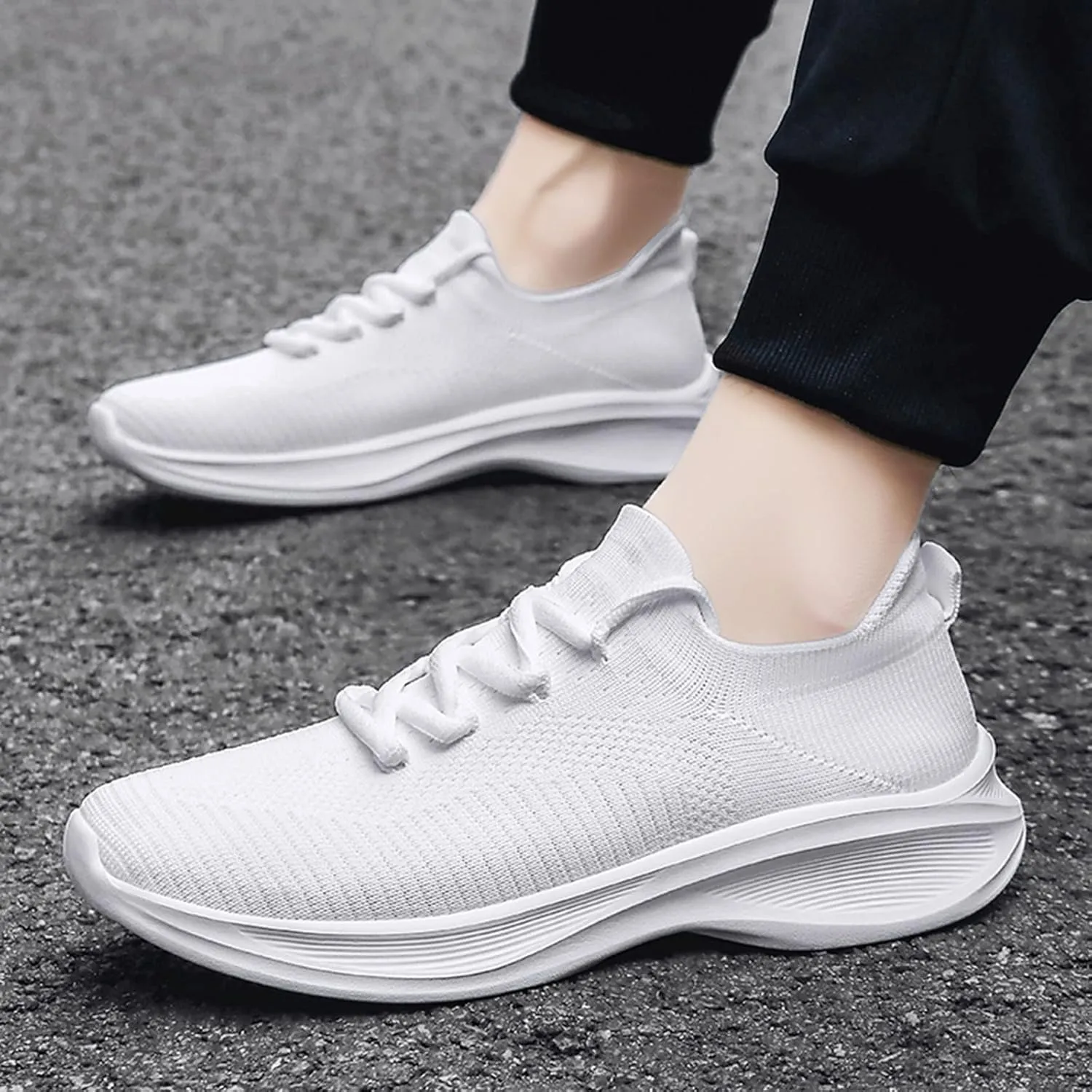 Tennis Walking Shoes Men Sports Shoes Fashionable Simple and Solid Color The New Pattern Summer Mesh Breathable
