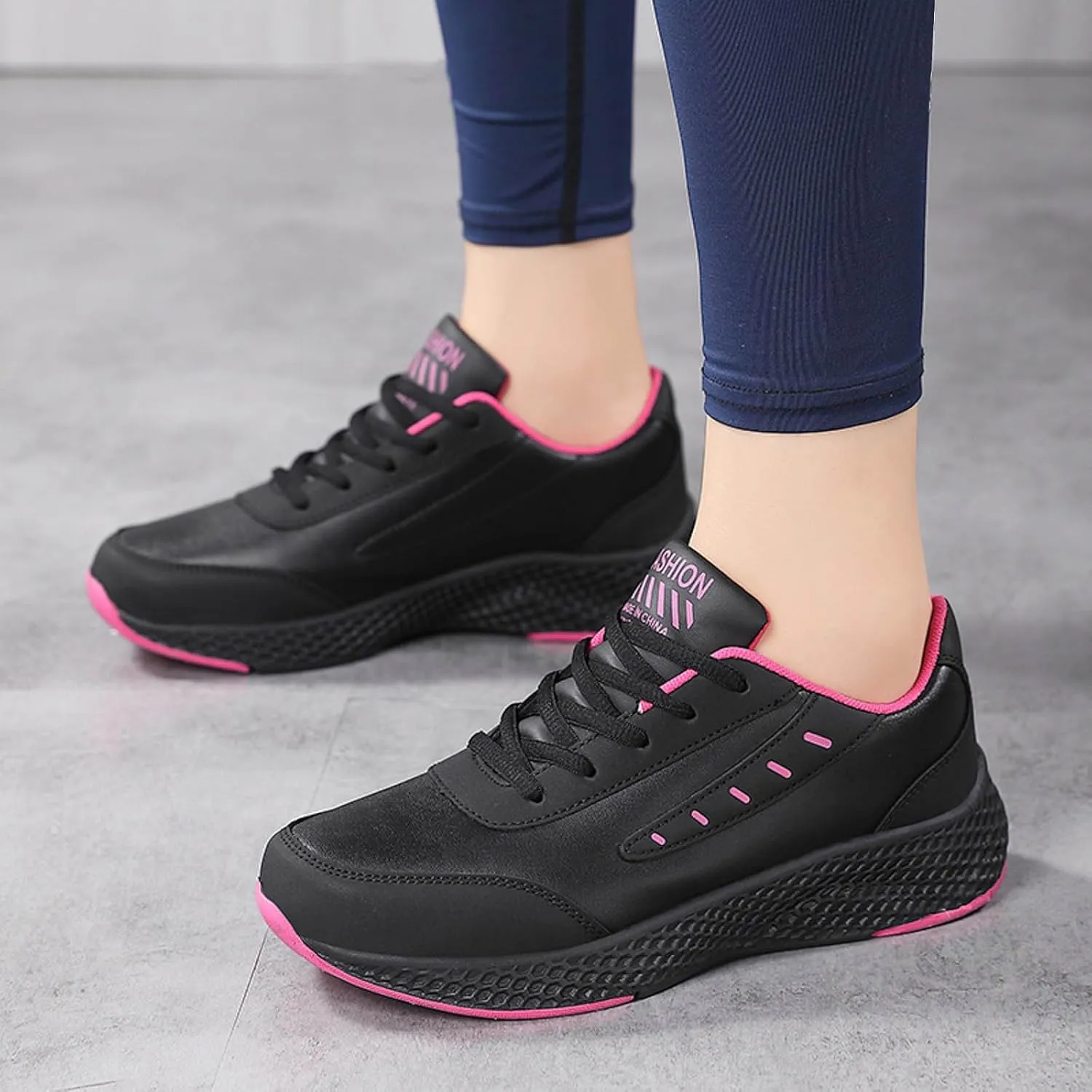 Women Sports Shoes Fashionable New Pattern Solid Color Thick Bottom Flat Bottom Comfortable Lace Up Non Slip Shoes Bear Star Shoes