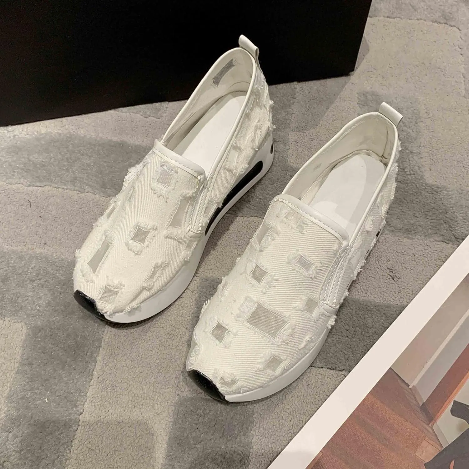Womens Canvas Slip on Sneakers Walking Tennis Flat Dress Loafers Platform Wedge Mesh Shoes Embroidery Sneakers Casual Close