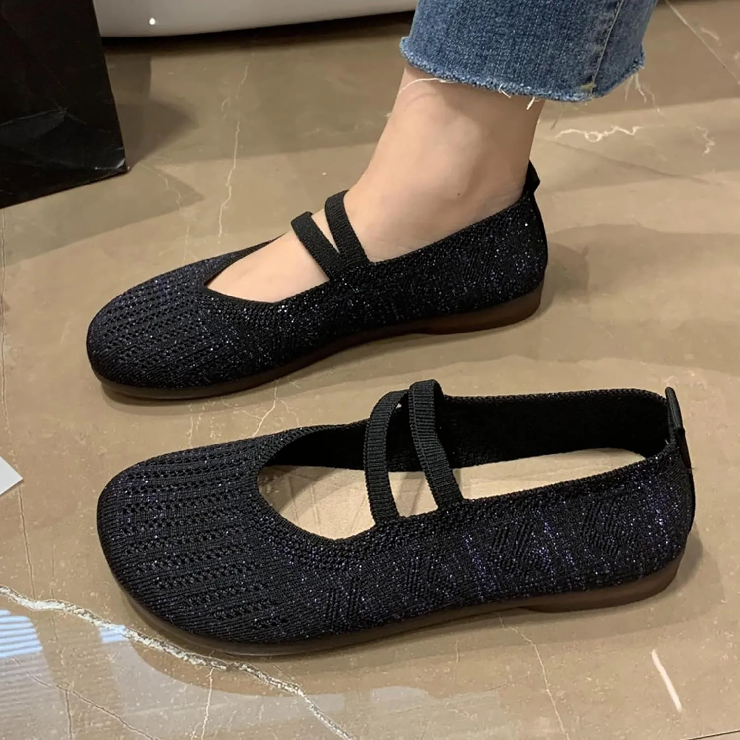 Women's Casual Shoe Comfortable Lightweight Slip On Breathable Mesh Design Ideal Everyday Wear Ladies Smart Shoes