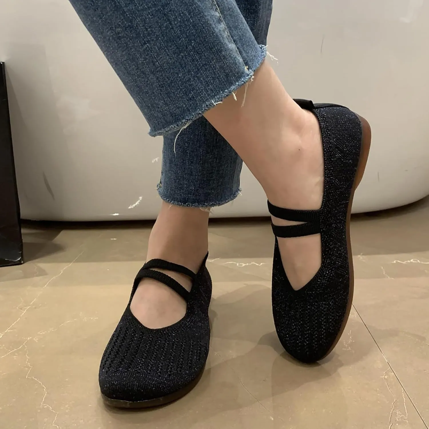 Women's Casual Shoe Comfortable Lightweight Slip On Breathable Mesh Design Ideal Everyday Wear Ladies Smart Shoes