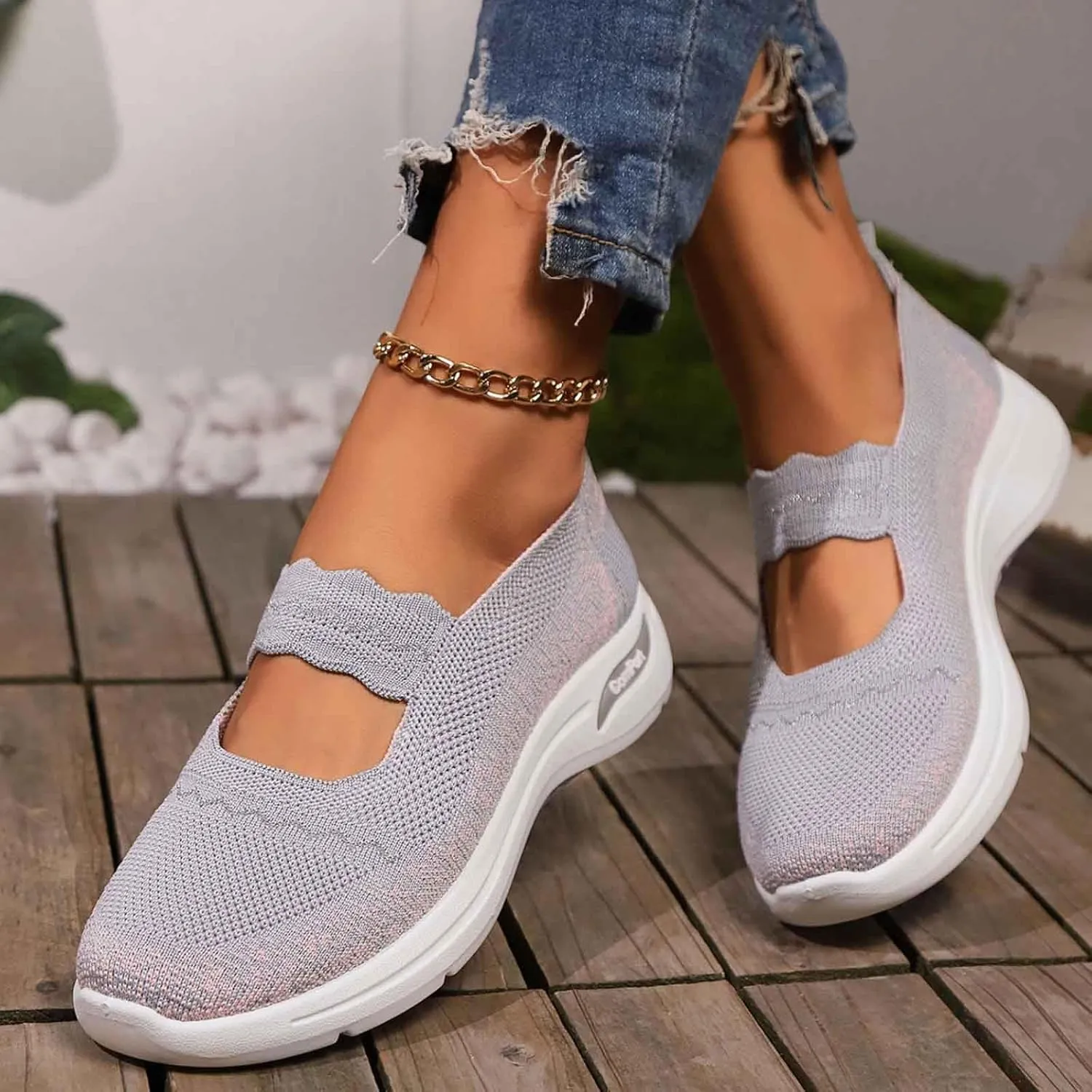 Women's Casual Slip On Shoes Breathable Lightweight Low Heel Sneakers Comfort Womens Casual Flat Sandals