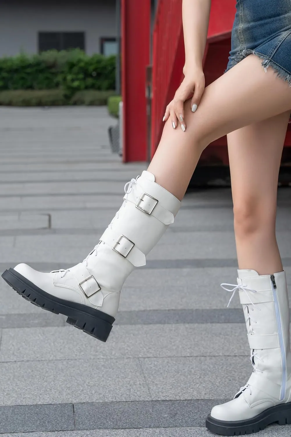 Women's Combat Riding Platform Boots Knee High Motorcycle Boots Buckle Gothic Biker Boots Lace Up Lug Sole Boots Goth Tall Boots Chunky Round Toe Comfortable Boots