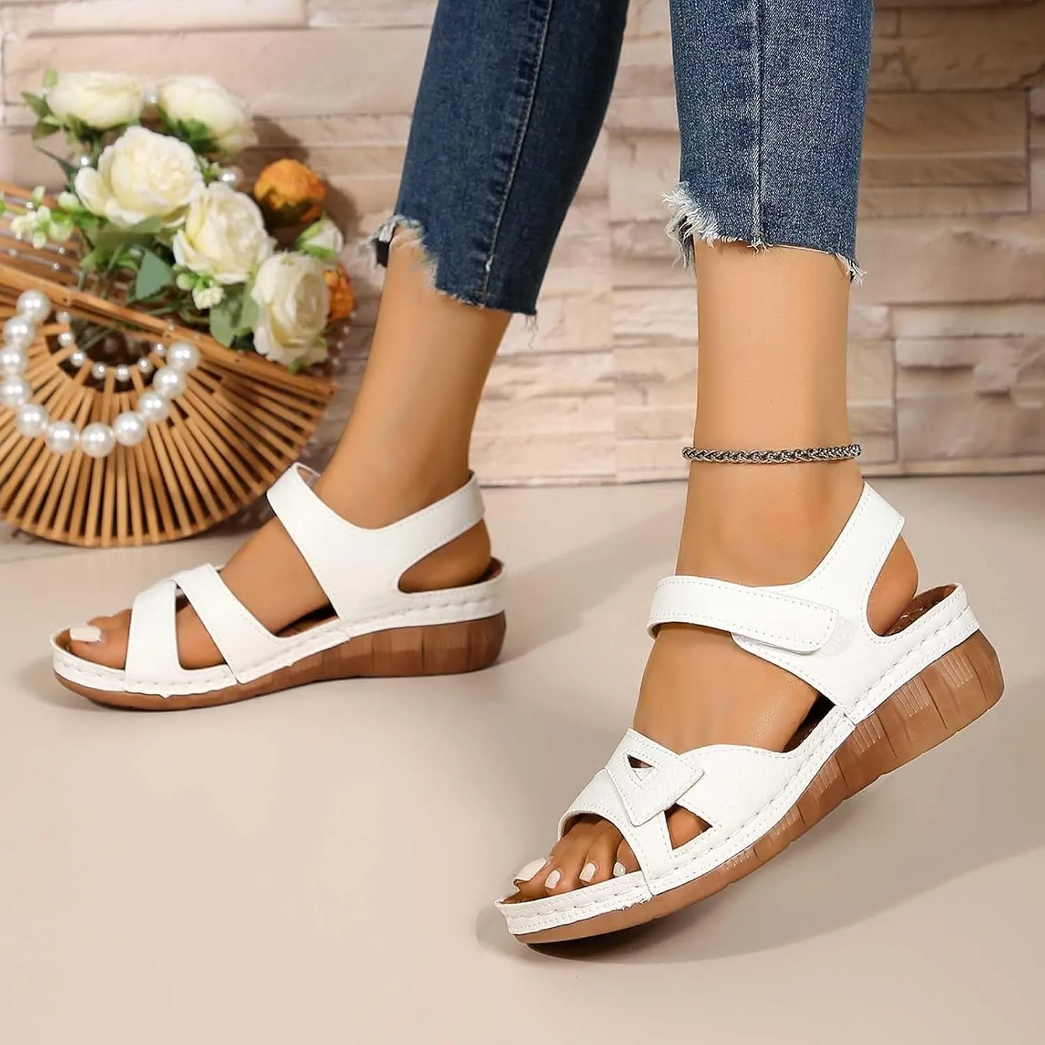 Women's Summer Fashion Leather Sandals Breathable Comfortable Lightweight Shoes Sandal Low Heel
