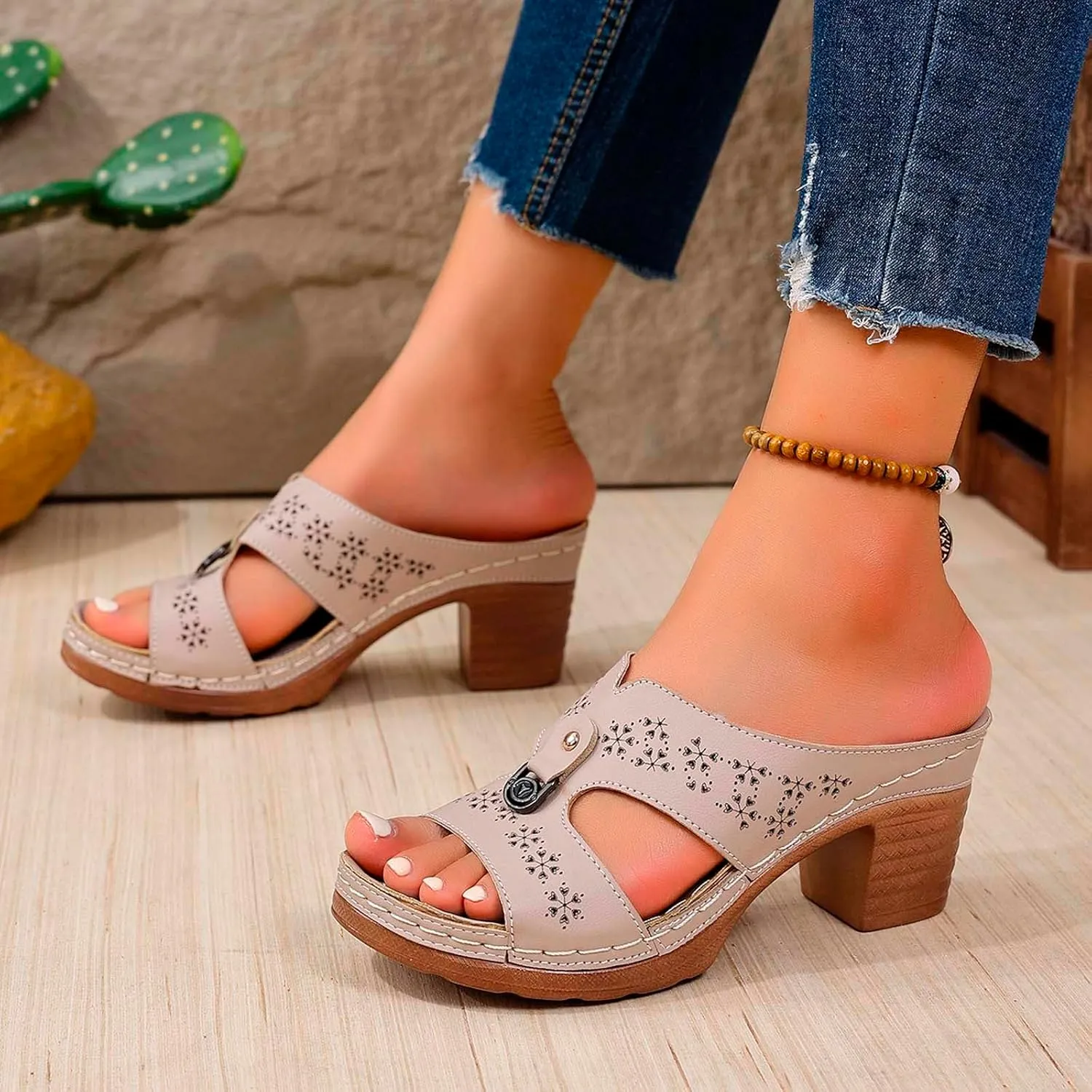 Women's Summer Fashion Sandals Mid Heel Open Toe Comfortable Casual Beach Walking Shoes for Women Stylish Slip On