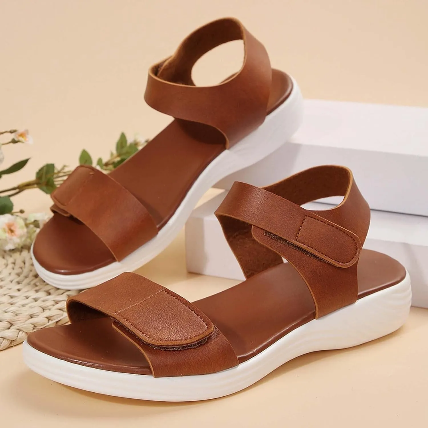 Women's Summer Flat Sandals Casual Comfortable Beach Walking Shoes for Women Fashionable Open Toe Slide Sandals