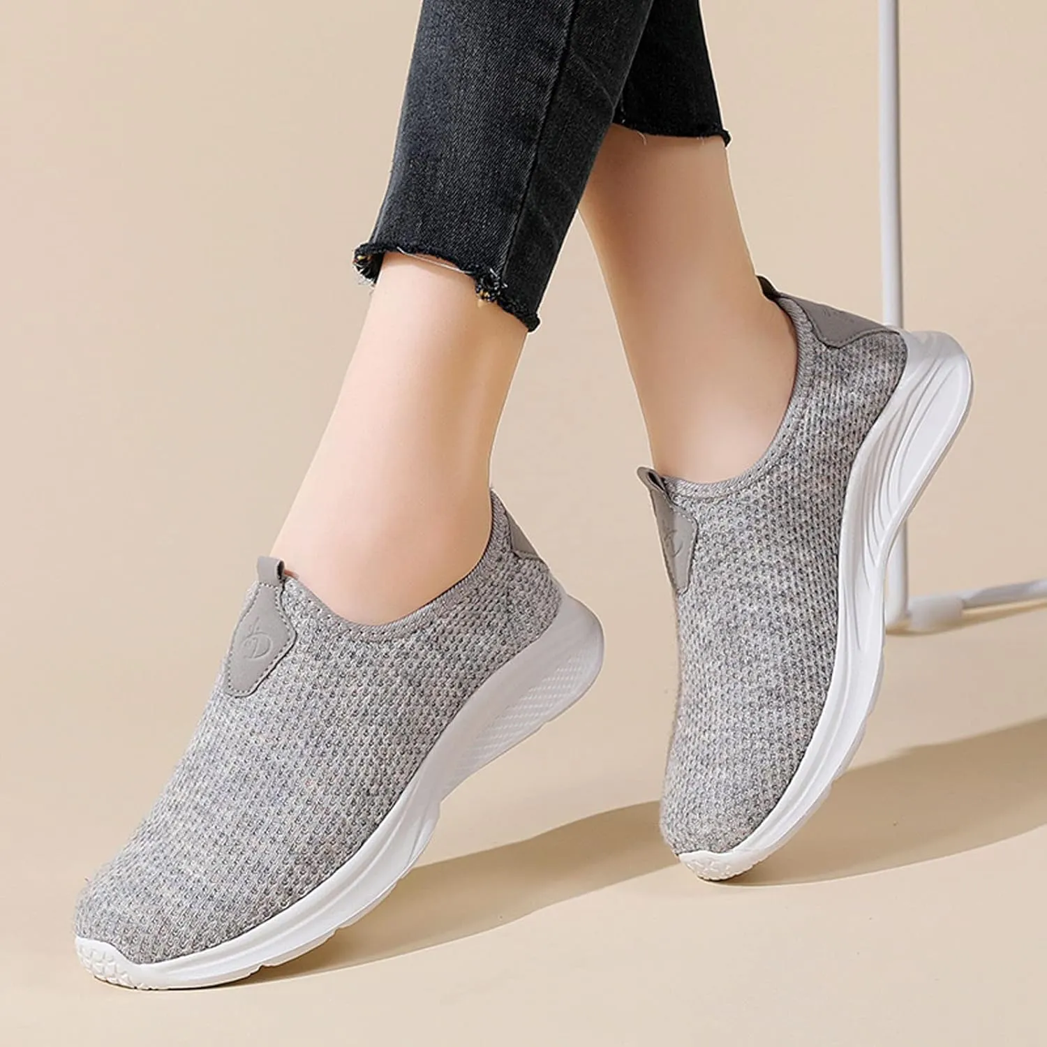 Womens White Tennis Shoes Platform Sneakers for Women Fashion Workout Shoes for Women Round Toe Slip On Casual Mens Loafers White Sneakers Men Wide